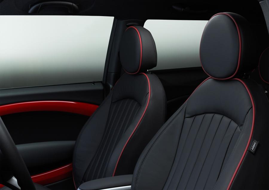  Mini Cooper JCW 2011 года  (фото 2 из 13)